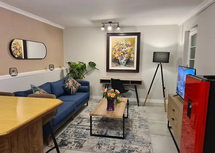 10 On Gillian Self-Catering Apartments - Not Affected By Loadshedding