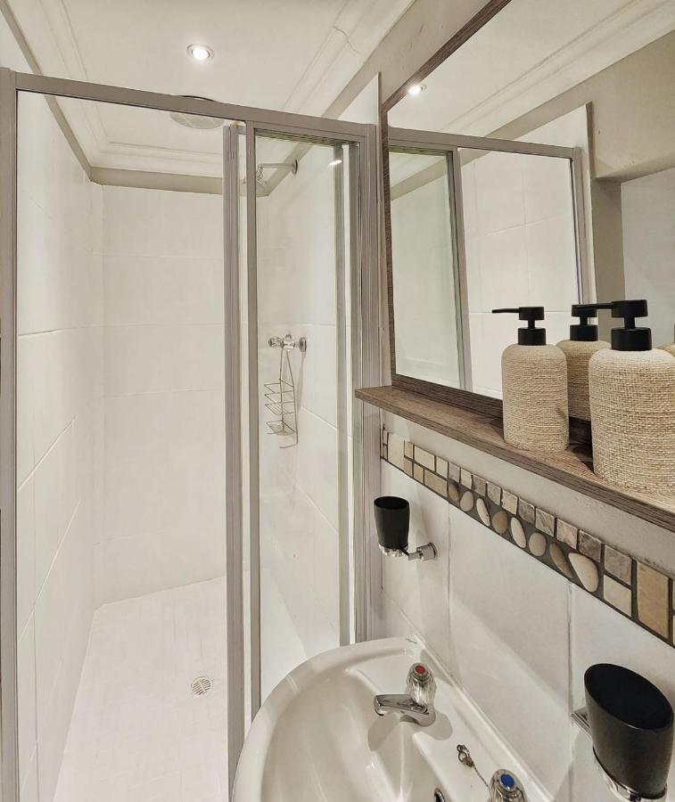 Apartment 10 On Gillian Self-catering - Not Affected By Loadshedding